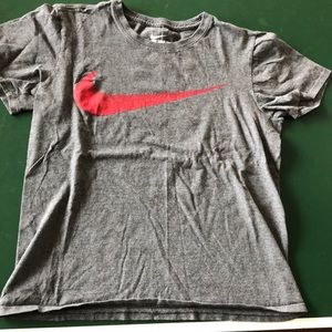 Nike boys tshirt